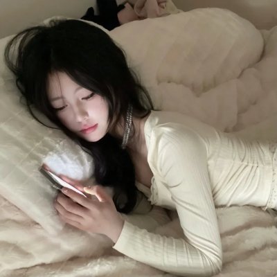 燕子与鹦鹉